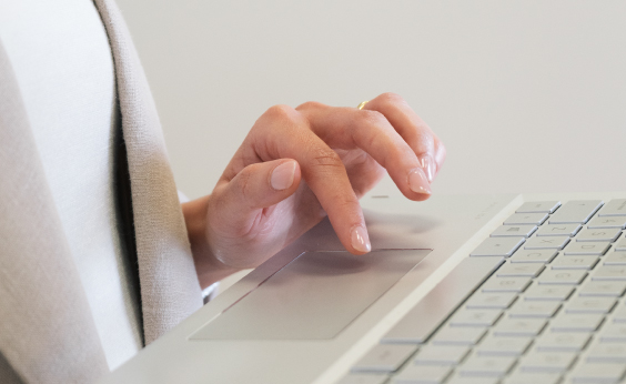 sesiones de psicologia online de la mano de Laura Meriñán psicóloga en Valencia